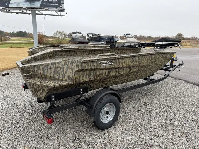 Slide: The Image of Edge Boats 553 DB 20" 2026 - 3