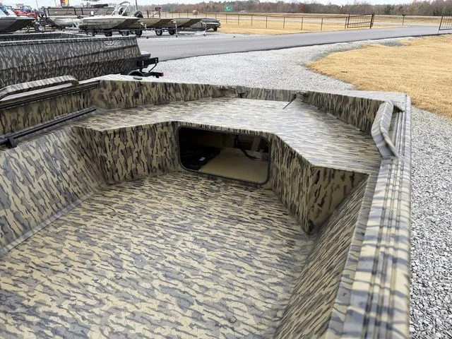 Slide: The Image of Edge Duck Boats 553 DB 20" 2026 - 6