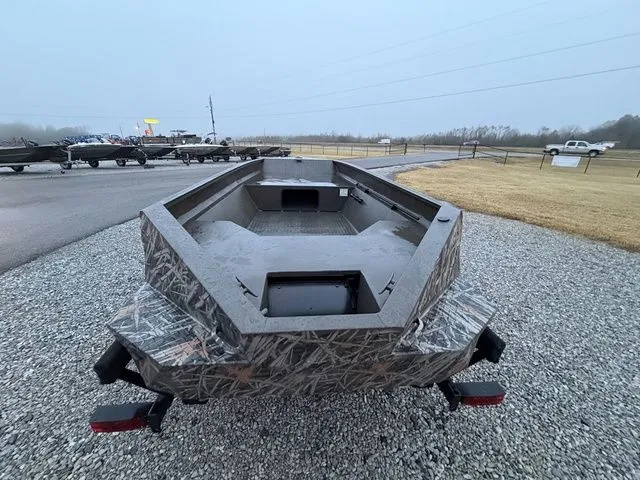 Slide: The Image of Edge Duck Boats 656 DB SPORTSMAN 20" 2026 - 5