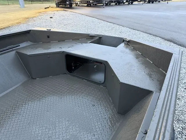 Slide: The Image of Edge Duck Boats 656 DB SPORTSMAN 20" 2026 - 8