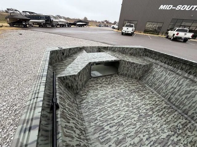 Slide: The Image of Edge Duck Boats 553 DB SPORTSMAN 20" 2026 - 7