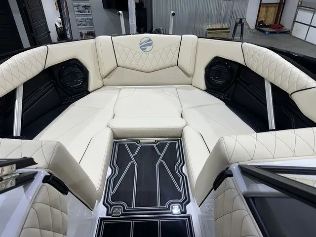 Slide: The Image of Tigé Z3 2026 - 8