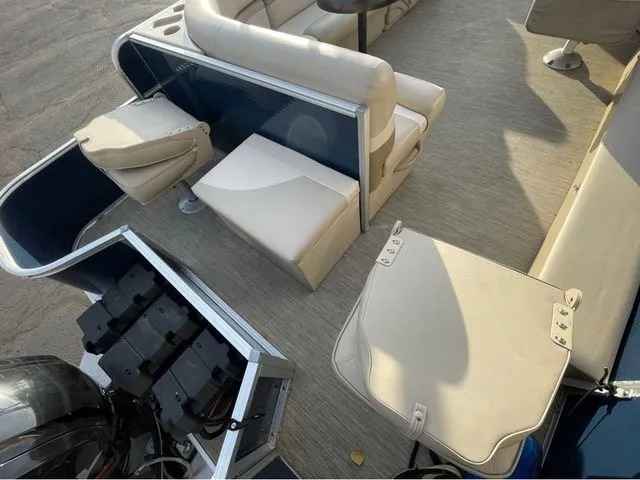 Slide: The Image of Misty Harbor ADVENTURE 2085CF 2018 - 20