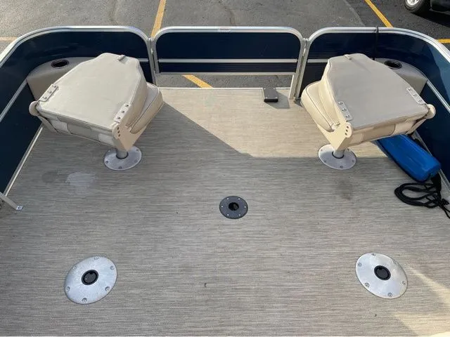 Slide: The Image of Misty Harbor ADVENTURE 2085CF 2018 - 22