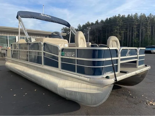 Slide: The Image of Misty Harbor ADVENTURE 2085CF 2018 - 4