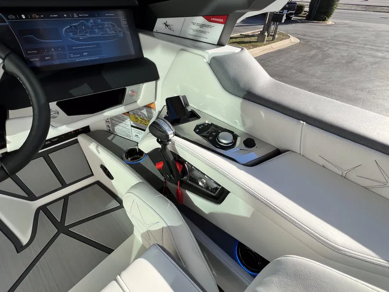 Slide: The Image of Nautique Super Air Nautique G23 Paragon 2026 - 17