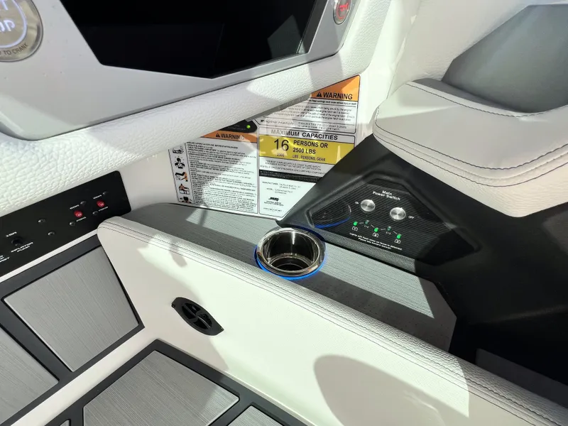 Slide: The Image of Nautique Super Air Nautique G23 Paragon 2026 - 19