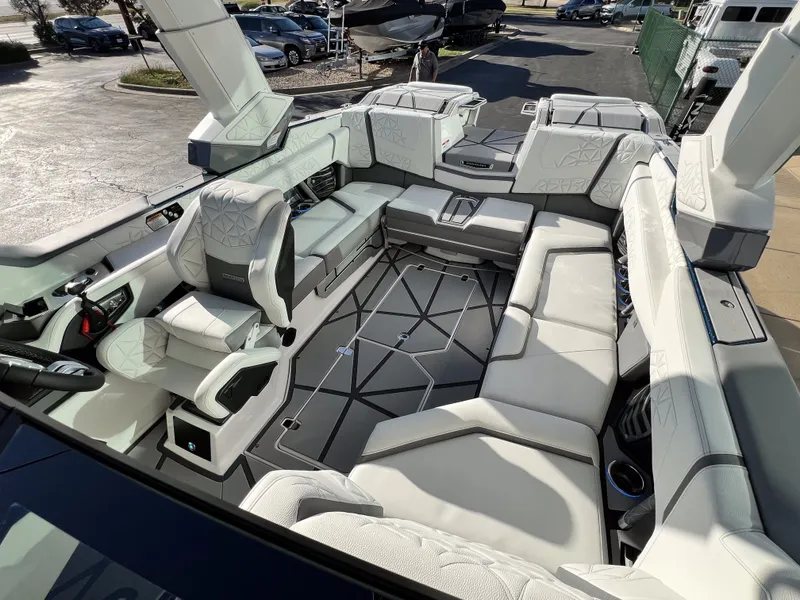 Slide: The Image of Nautique Super Air Nautique G23 Paragon 2026 - 37