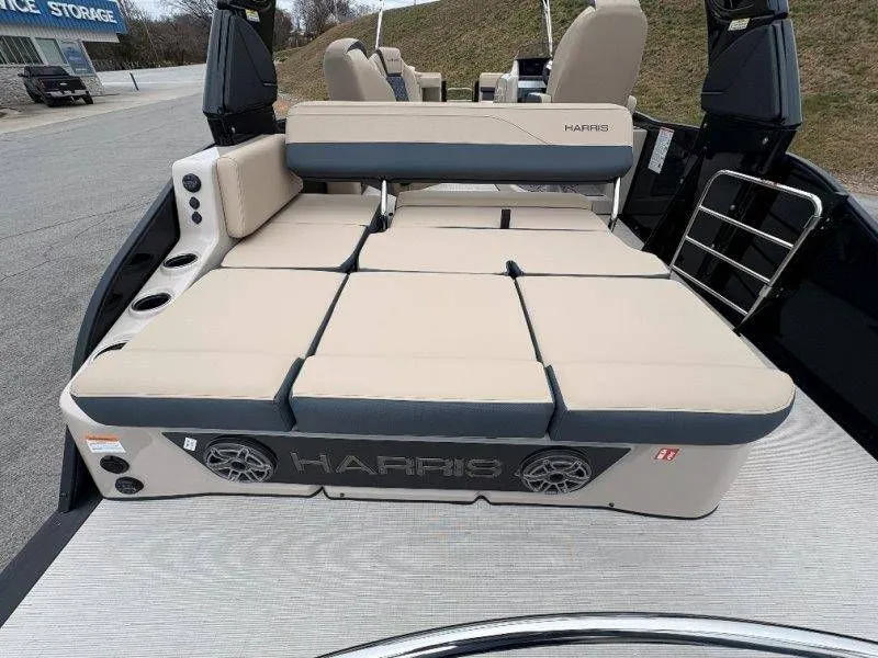 Slide: The Image of Harris Grand Mariner 270 SLDDH 2026 - 21