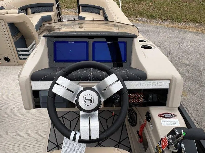 Slide: The Image of Harris Grand Mariner 270 SLDDH 2026 - 29