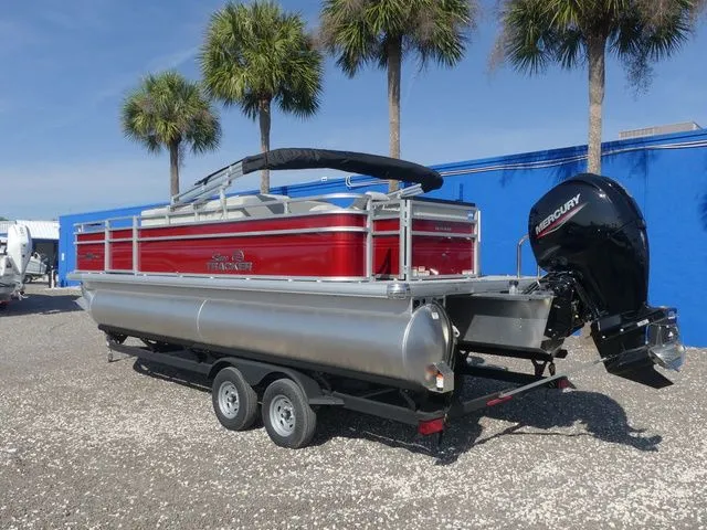 Slide: The Image of Sun Tracker Fishin' Barge 22 DLX 2026 - 6