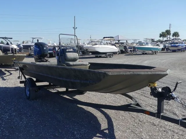 Slide: The Image of Tracker Grizzly 1860 CC 2026 - 3