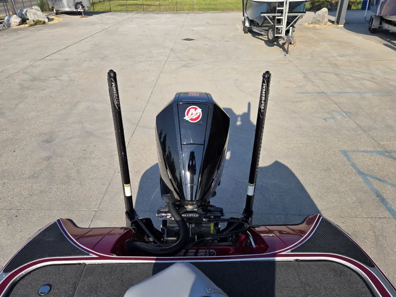 Slide: The Image of Triton 20 TrX Patriot 2021 - 9