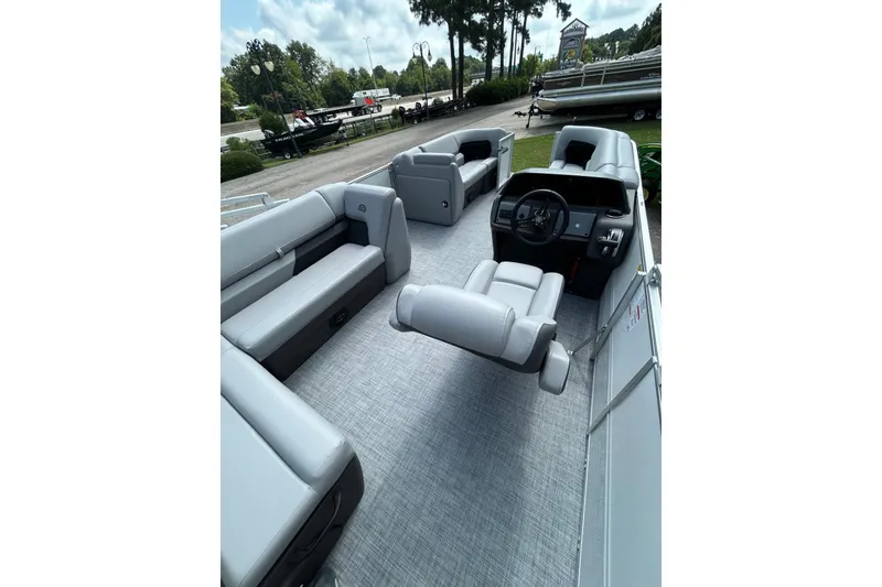 Slide: The Image of 2026 Sun Tracker Party Barge 20 Classic Series with spacious seating and modern design. - 9