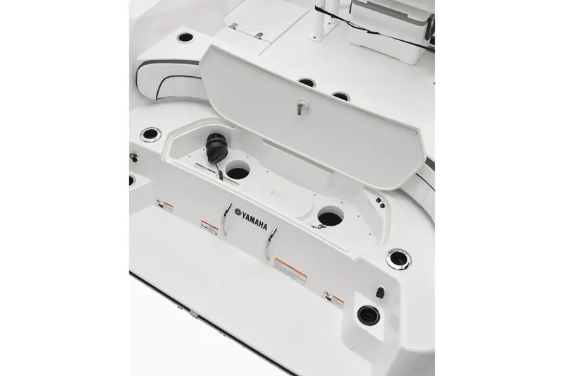 Slide: The Image of Yamaha 220 FSH Sport 2025 - 4