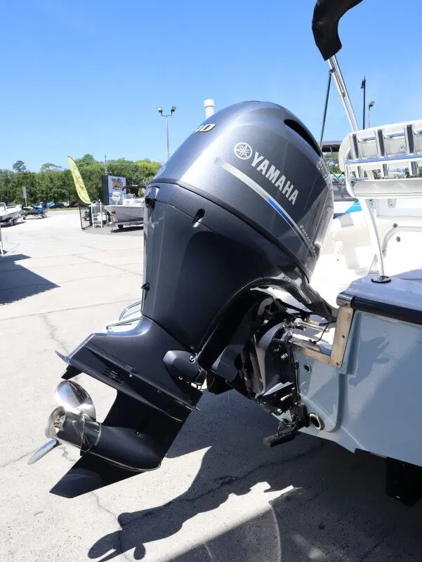 Slide: The Image of Key West 1720 Center Console 2026 - 9