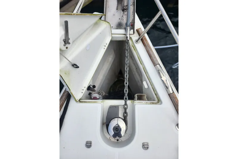 Slide: The Image of Anchor chain compartment on 2010 Jeanneau Sun Odyssey 45 DS sailboat. - 8