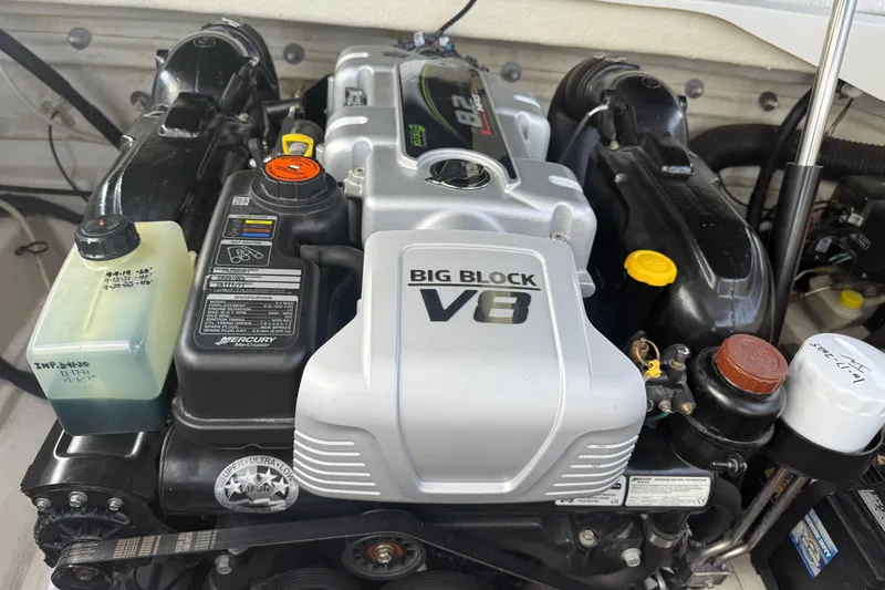 Slide: The Image of 2013 Sea Ray 300 Sundeck engine, featuring a powerful Big Block V8. - 15