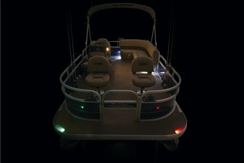 Slide: The Image of Manufacturer Provided Image: Sun Tracker BASS BUGGY 16 XL SELECT - 37