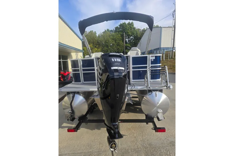 Slide: The Image of 2025 Sylvan Mirage Fish 8522 Party Fish pontoon boat with Mercury 115 outboard motor. - 4