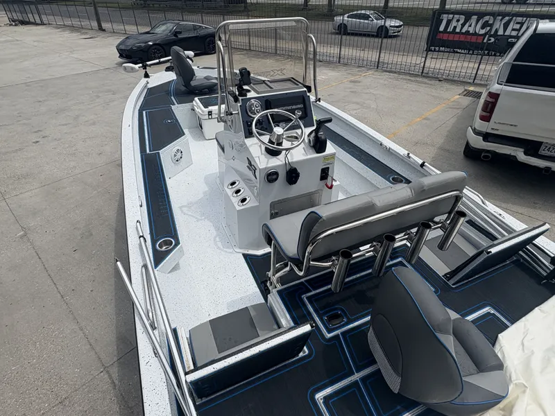 Slide: The Image of Xpress H22B Bay 2023 - 8