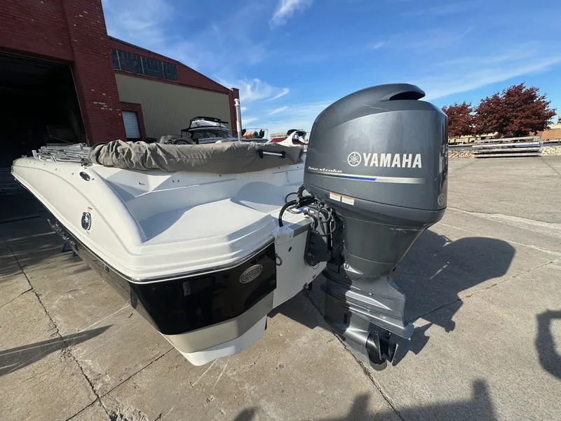 Slide: The Image of NauticStar 203 SC 2015 - 11