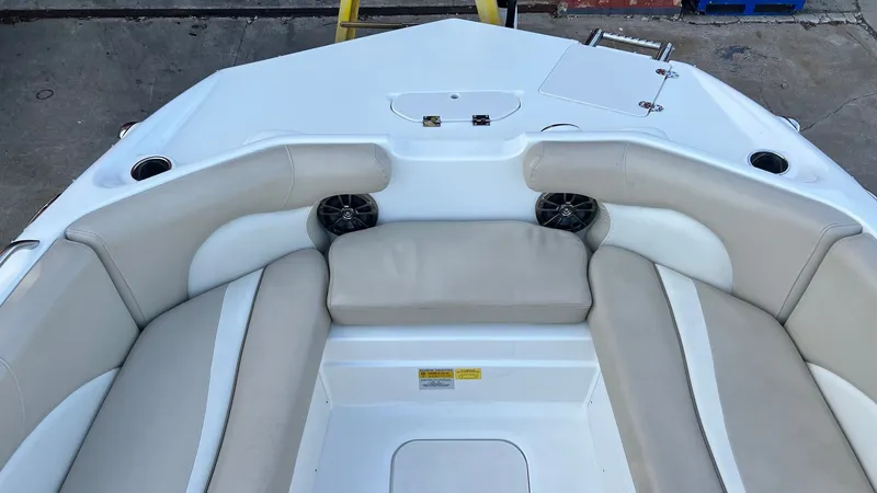 Slide: The Image of NauticStar 203 SC 2015 - 13