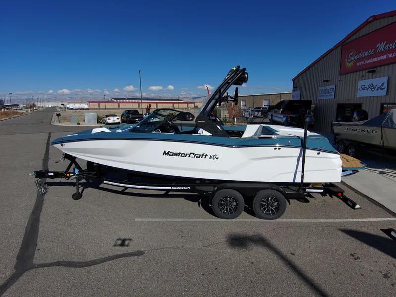 Slide: The Image of MasterCraft NXT22 2026 - 1