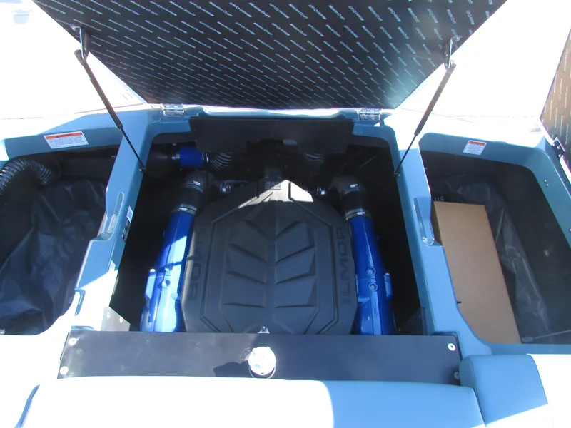 Slide: The Image of MasterCraft NXT22 2026 - 17