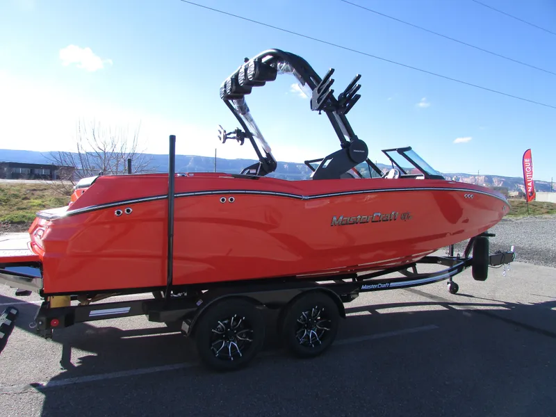 Slide: The Image of MasterCraft NXT22 2026 - 2