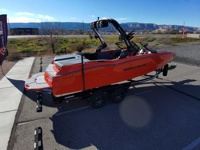 Slide: The Image of MasterCraft NXT22 2026 - 7