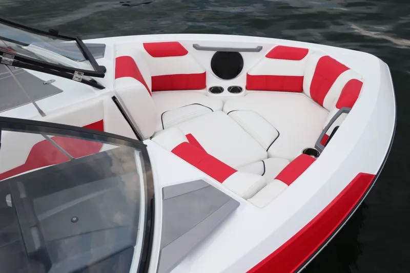 Slide: The Image of Malibu Wakesetter 20 VTX 2022 - 77