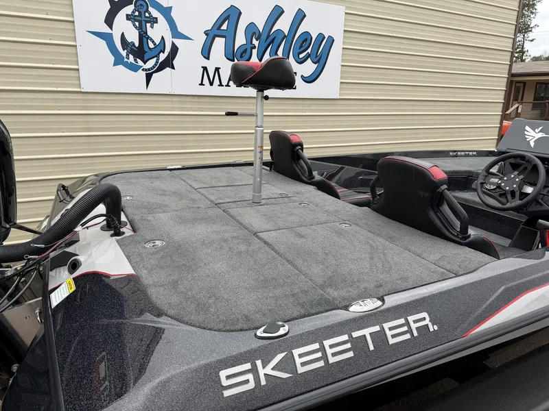 Slide: The Image of Skeeter ZXE20 2026 - 12