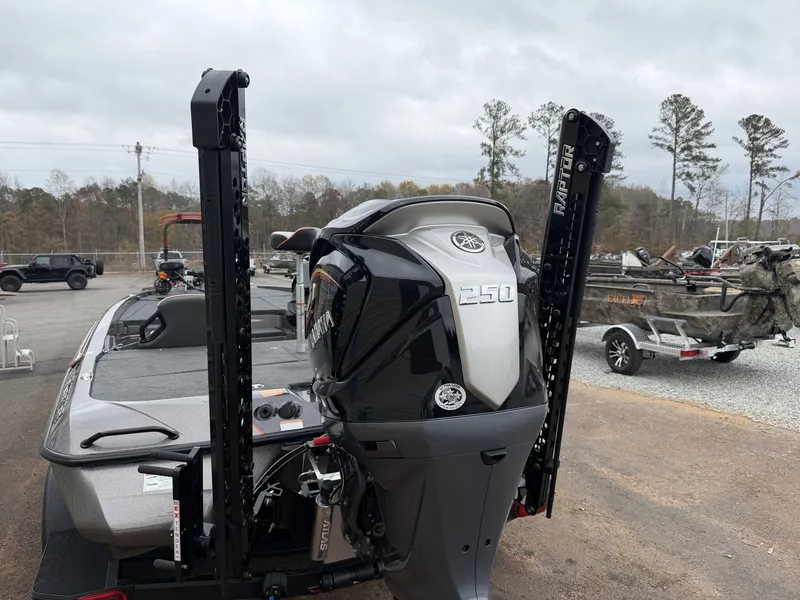 Slide: The Image of Skeeter ZXE21 2026 - 11