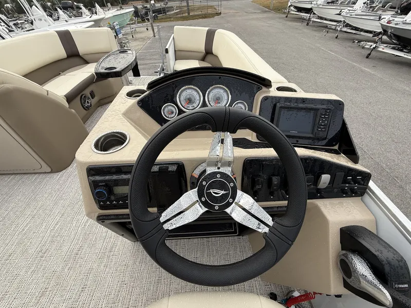 Slide: The Image of SunCatcher Select Series 22RC-YAMAHA VF115 SHO 2026 - 11