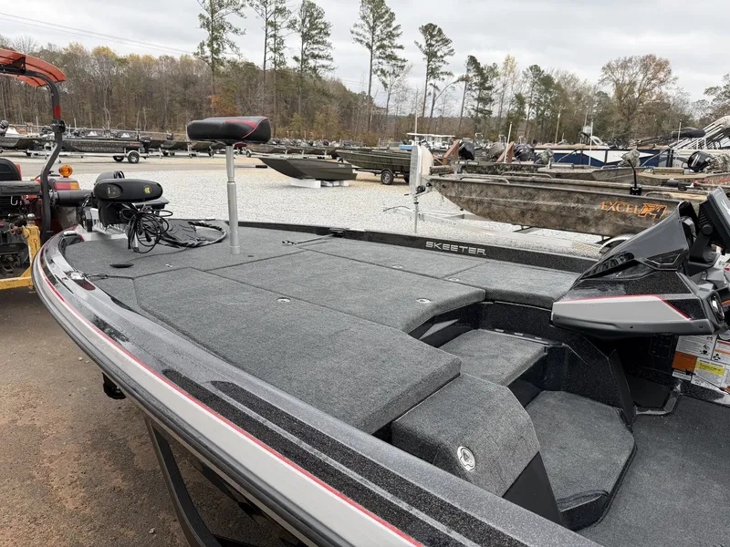 Slide: The Image of Skeeter ZXE20 2026 - 10