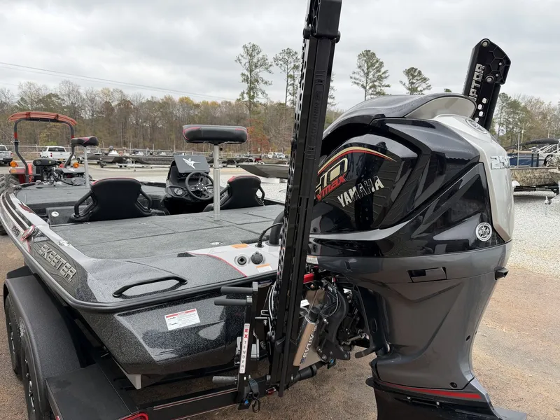 Slide: The Image of Skeeter ZXE20 2026 - 11