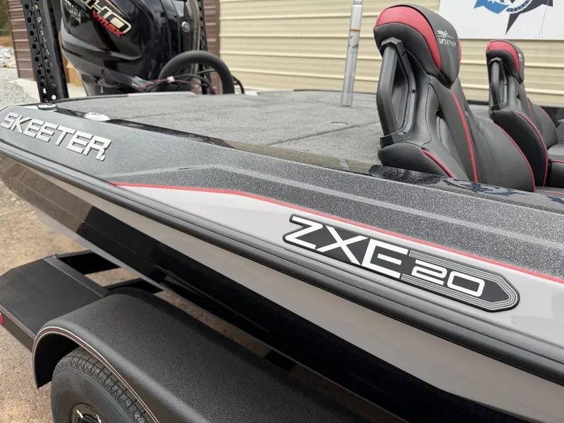 Slide: The Image of Skeeter ZXE20 2026 - 14