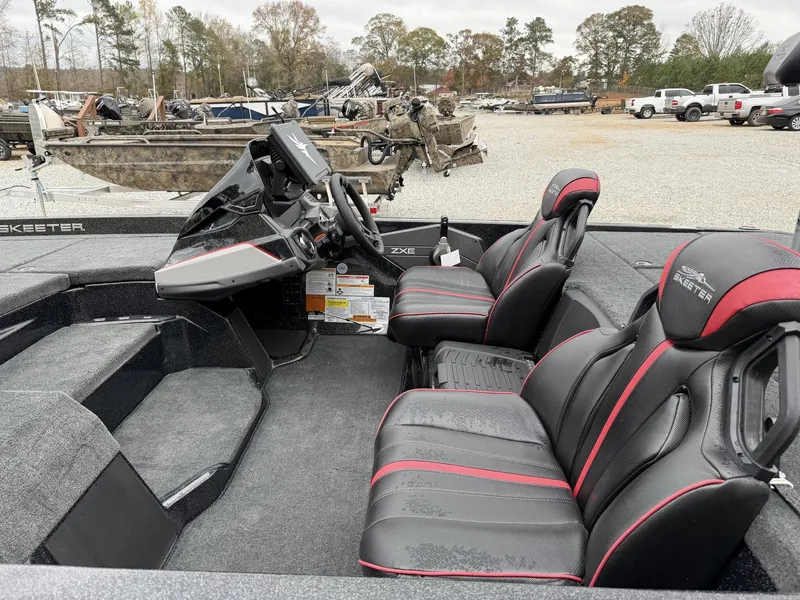 Slide: The Image of Skeeter ZXE20 2026 - 9