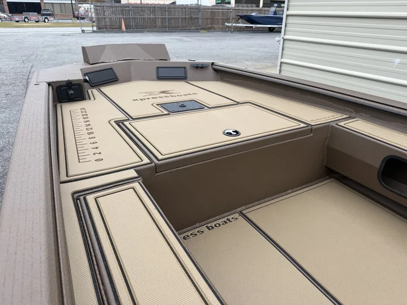 Slide: The Image of Xpress Bayou Series WITH SEADECK 2026 - 4