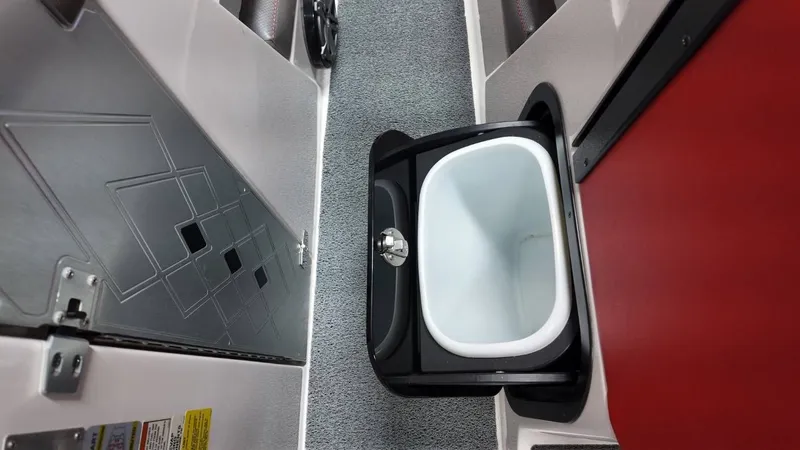 Slide: The Image of MasterCraft X26 2016 - 31