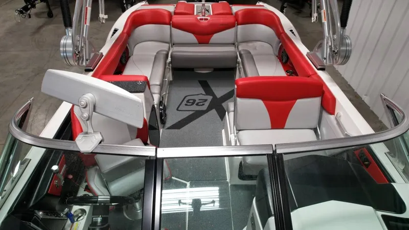 Slide: The Image of MasterCraft X26 2016 - 32