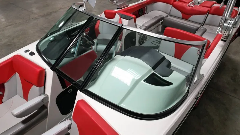 Slide: The Image of MasterCraft X26 2016 - 33