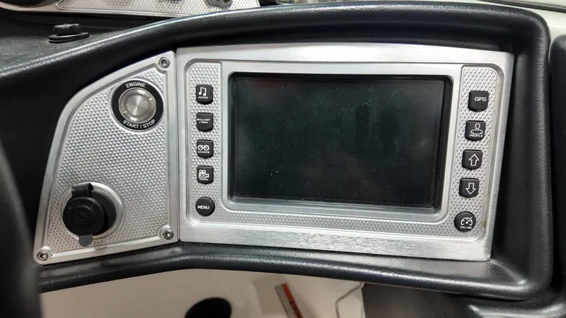 Slide: The Image of MasterCraft X26 2016 - 41