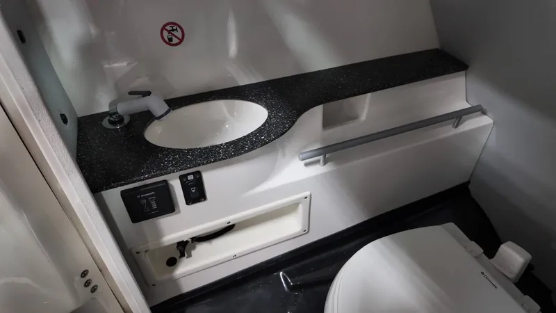 Slide: The Image of MasterCraft X26 2016 - 48