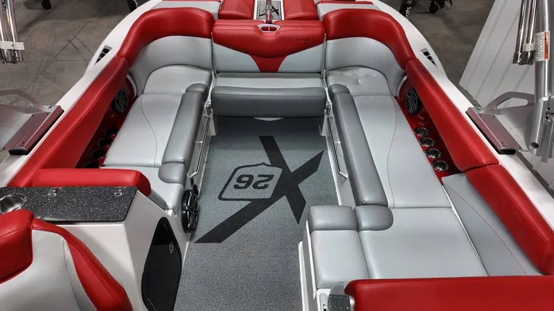 Slide: The Image of MasterCraft X26 2016 - 57