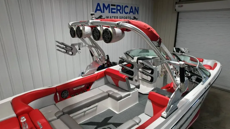 Slide: The Image of MasterCraft X26 2016 - 66