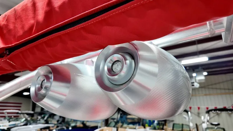 Slide: The Image of MasterCraft X26 2016 - 68