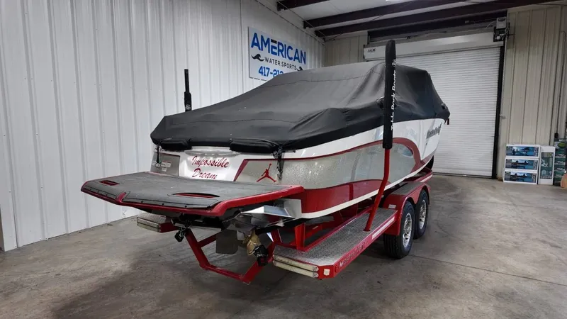 Slide: The Image of MasterCraft X26 2016 - 92