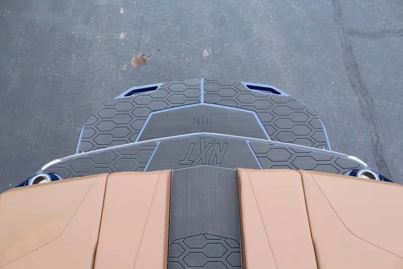 Slide: The Image of MasterCraft NXT22 2026 - 19